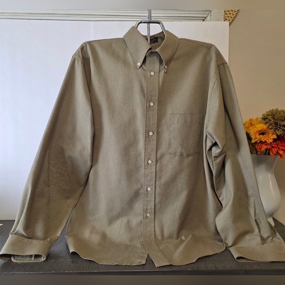 Men's Dress Shirt - Picture 2 of 4